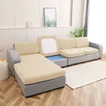 coussin de canapé beige avec housse imperméable