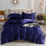 Bleu foncé type satin - Drap housse / Housse de couette / 2 taies d'oreiller