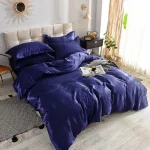 housse de couette en satin bleu foncé