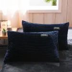 taies d'oreiller bleu marine en velours