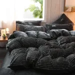 taies d'oreiller noir velours