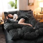drap housse en velours noir