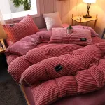 couvre lit en velours rose