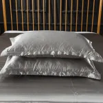 taies d'oreiller satin gris