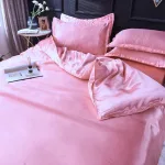draps de lit rose type satin