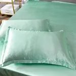 drap housse à effet satin vert opaline