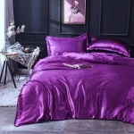 ensemble de lit violet satin